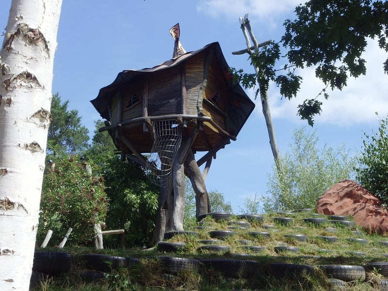 Treehouse Escapes